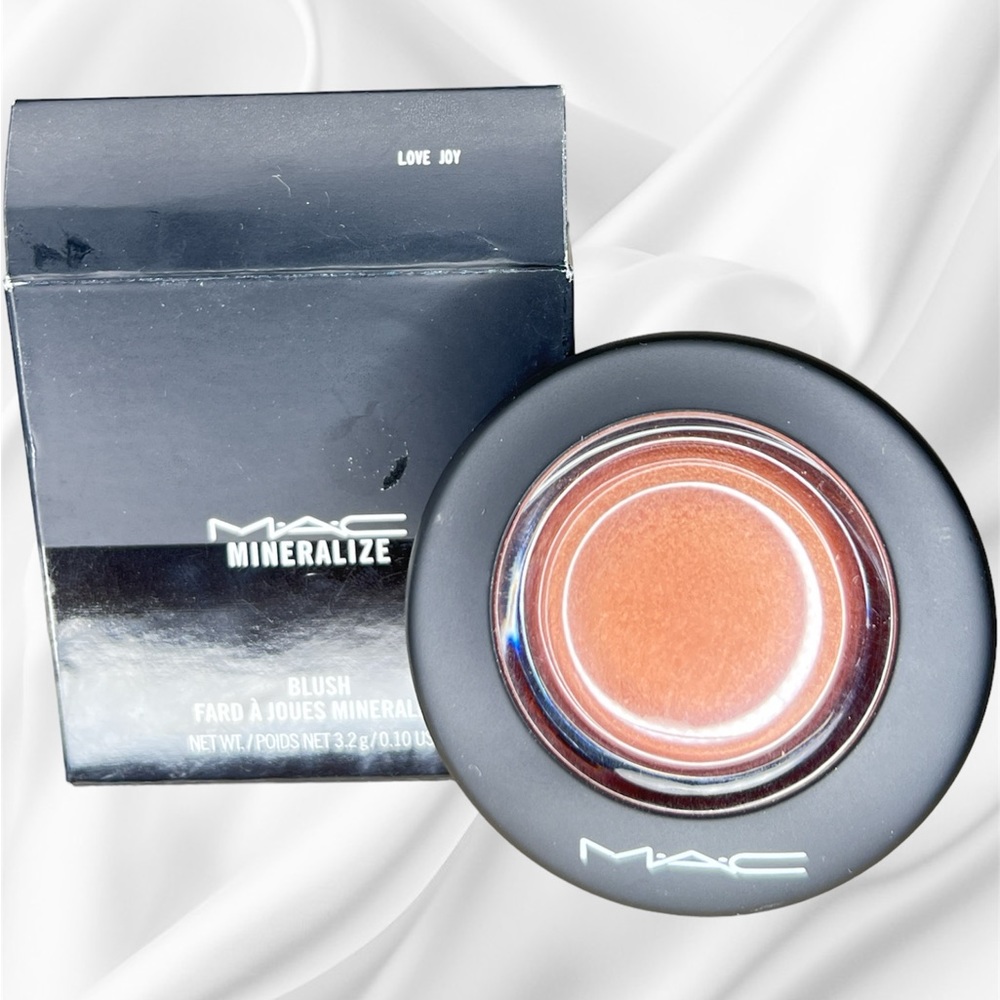 M.A.C MINERALIZE BLUSH -- Love joy